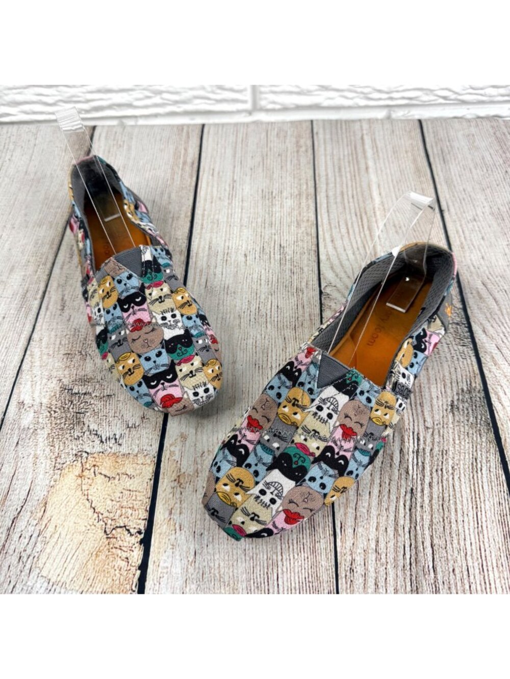 Bobs Skechers Scratch Party Cat Cartoon Print Slip-On Flats Shoes Size 7.5